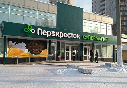 Усиление сигнала связи для сети магазинов и склада "Перекрёсток"