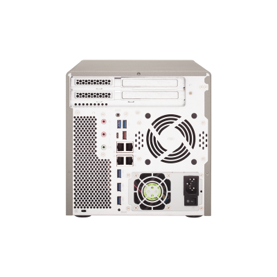 QNAP TS-677 